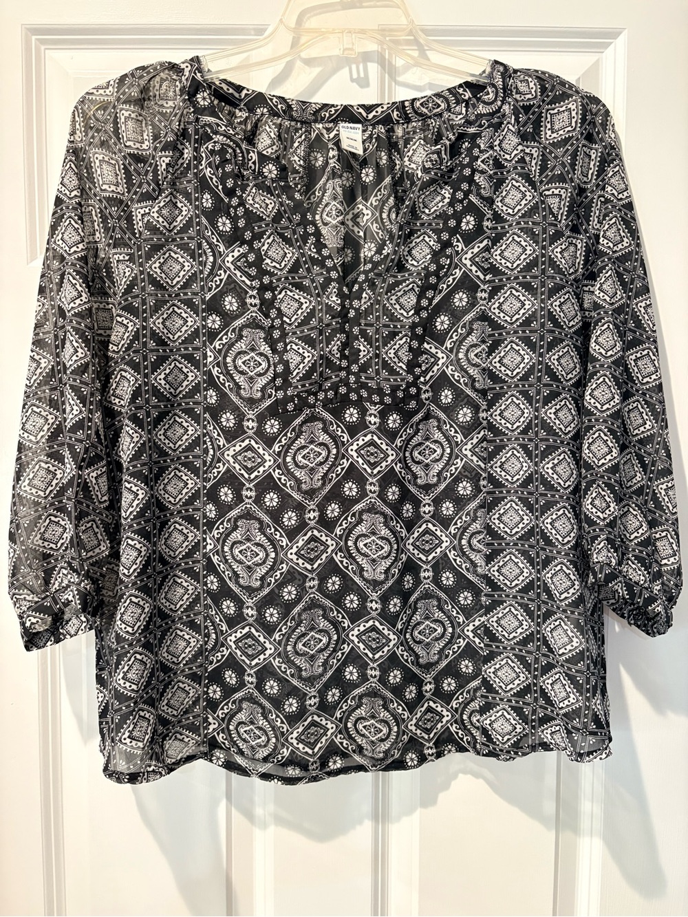 Black & White Geometric Tile Print Peasant Blouse